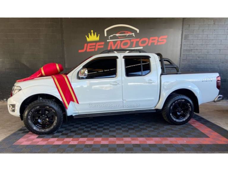 NISSAN - FRONTIER - 2014/2014 - Branca - R$ 104.900,00