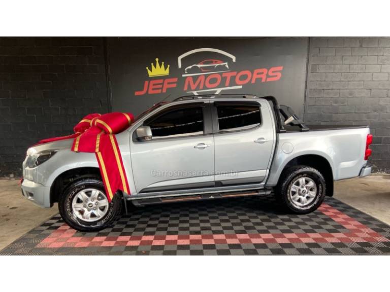 CHEVROLET - S10 - 2013/2013 - Cinza - R$ 123.900,00