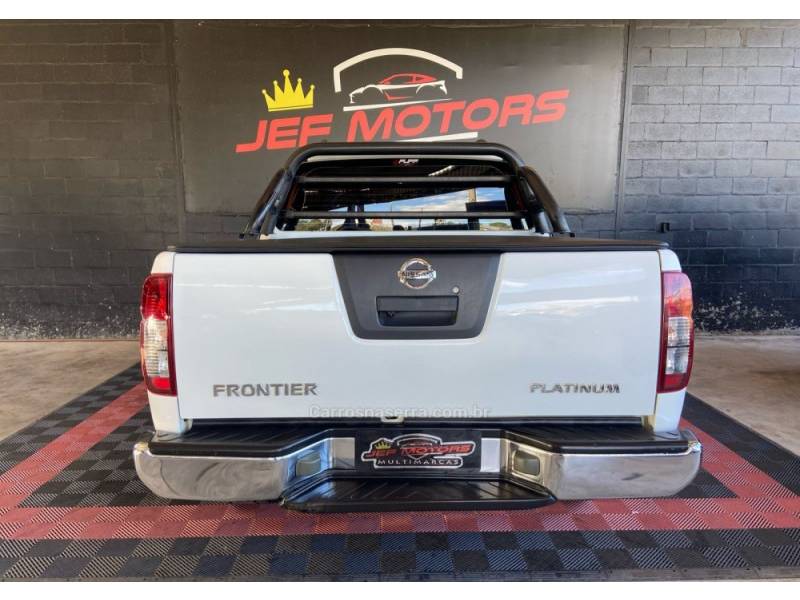 NISSAN - FRONTIER - 2014/2014 - Branca - R$ 104.900,00